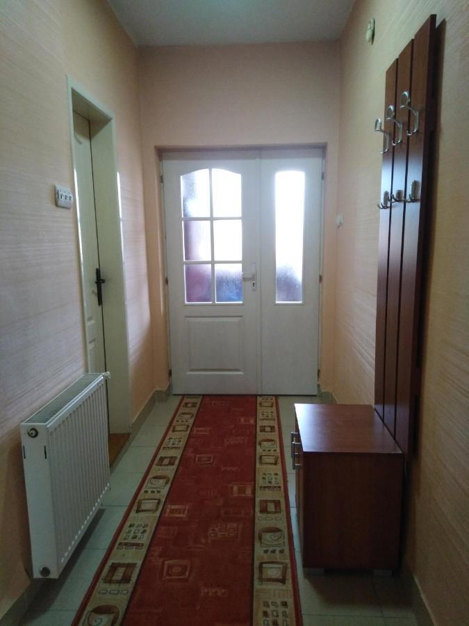 Mala Basta Apartment Баина Баща Екстериор снимка