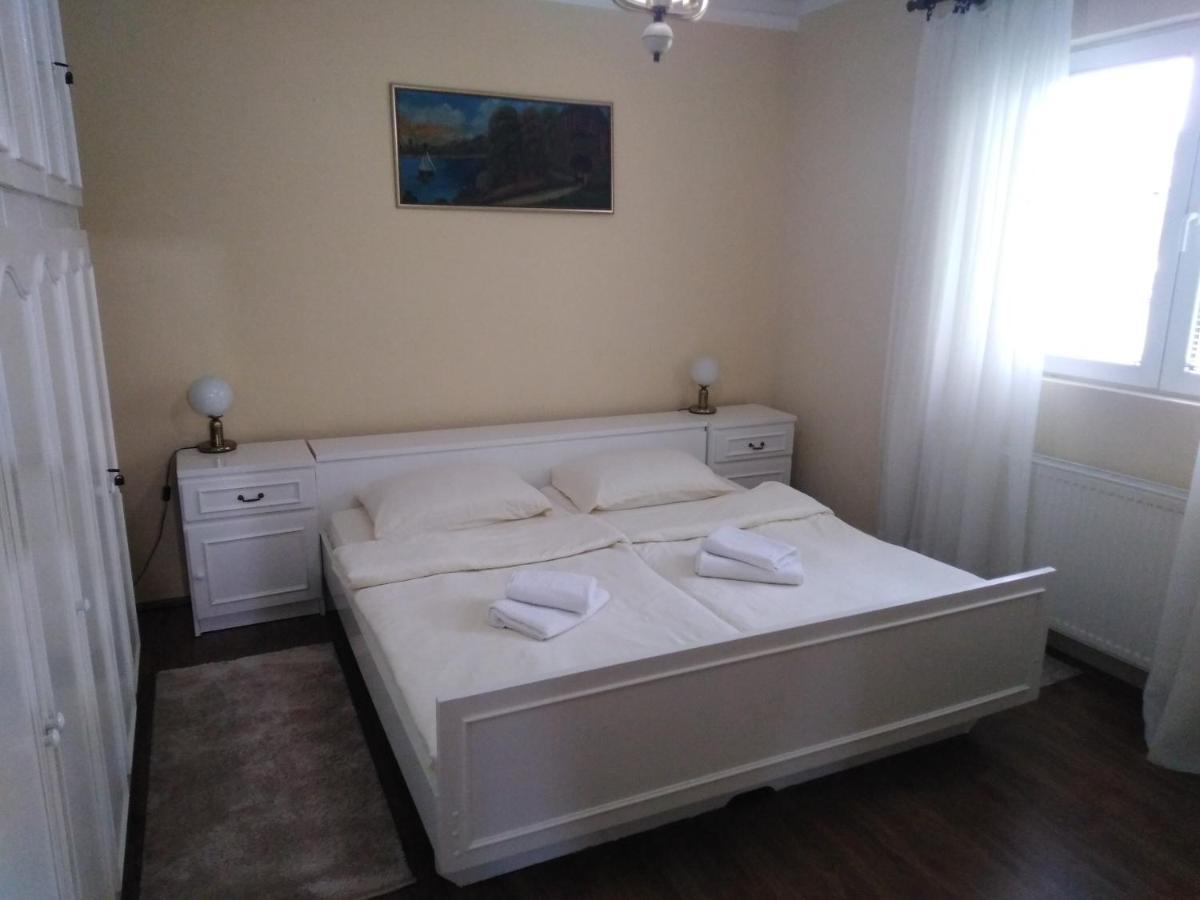 Mala Basta Apartment Баина Баща Екстериор снимка