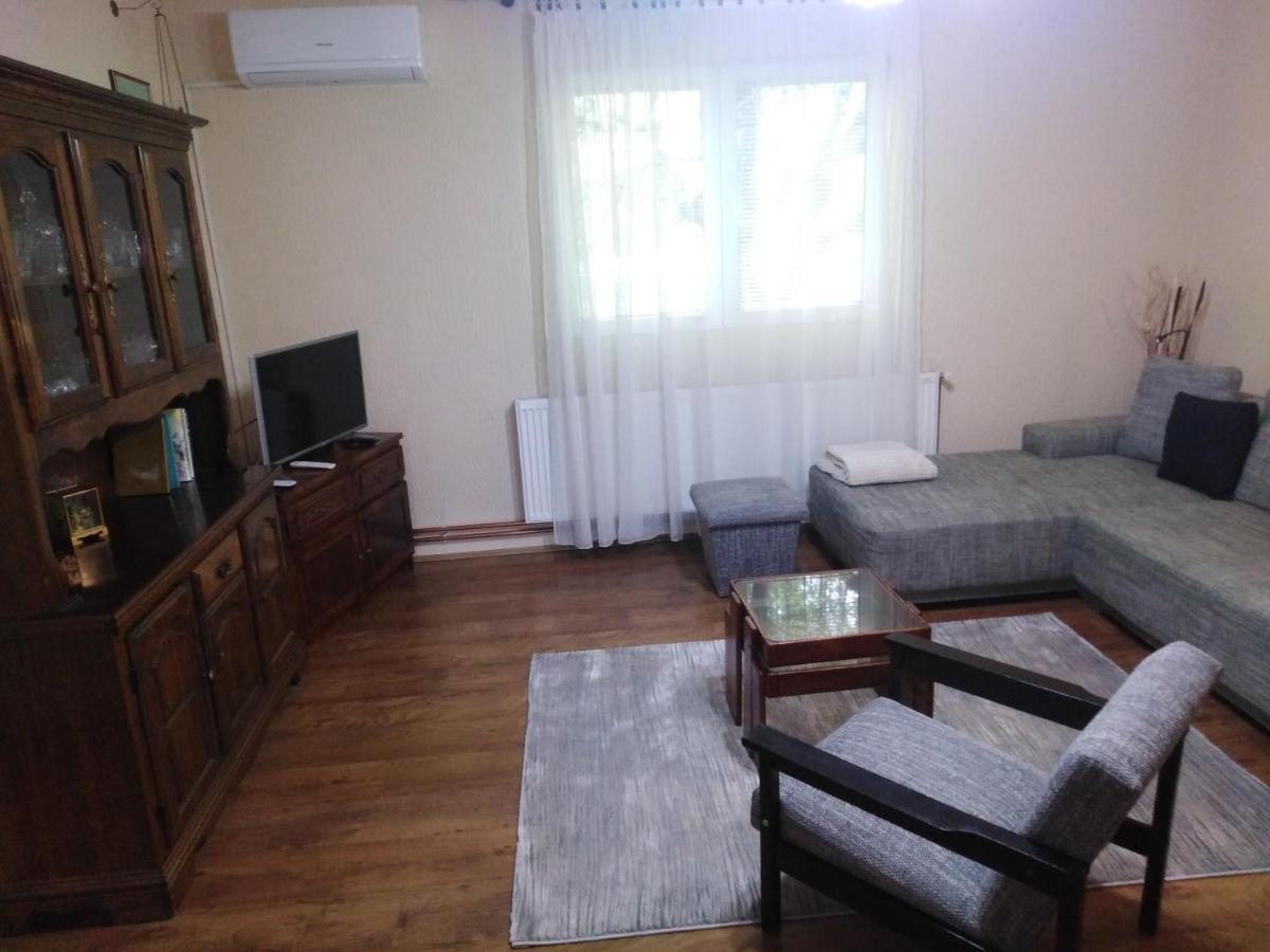 Mala Basta Apartment Баина Баща Екстериор снимка