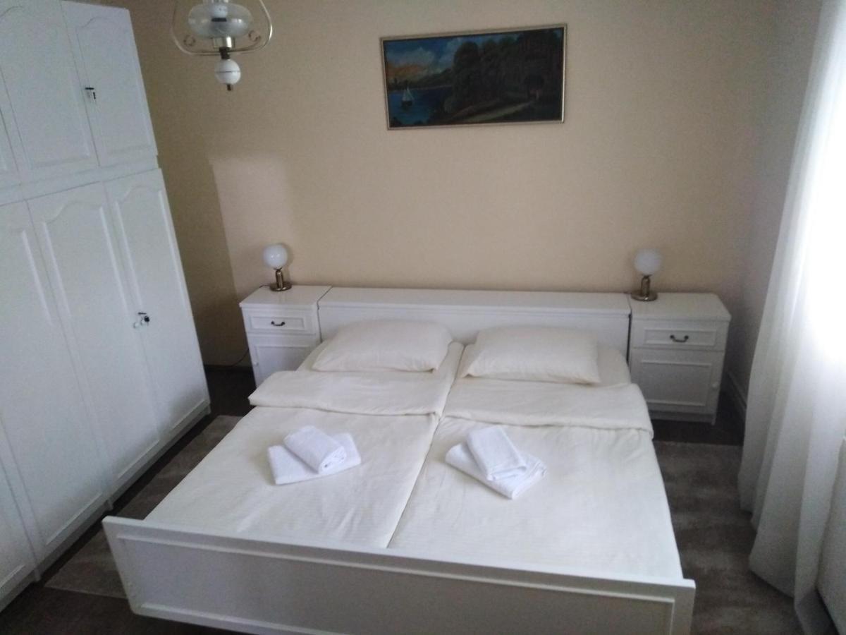 Mala Basta Apartment Баина Баща Екстериор снимка