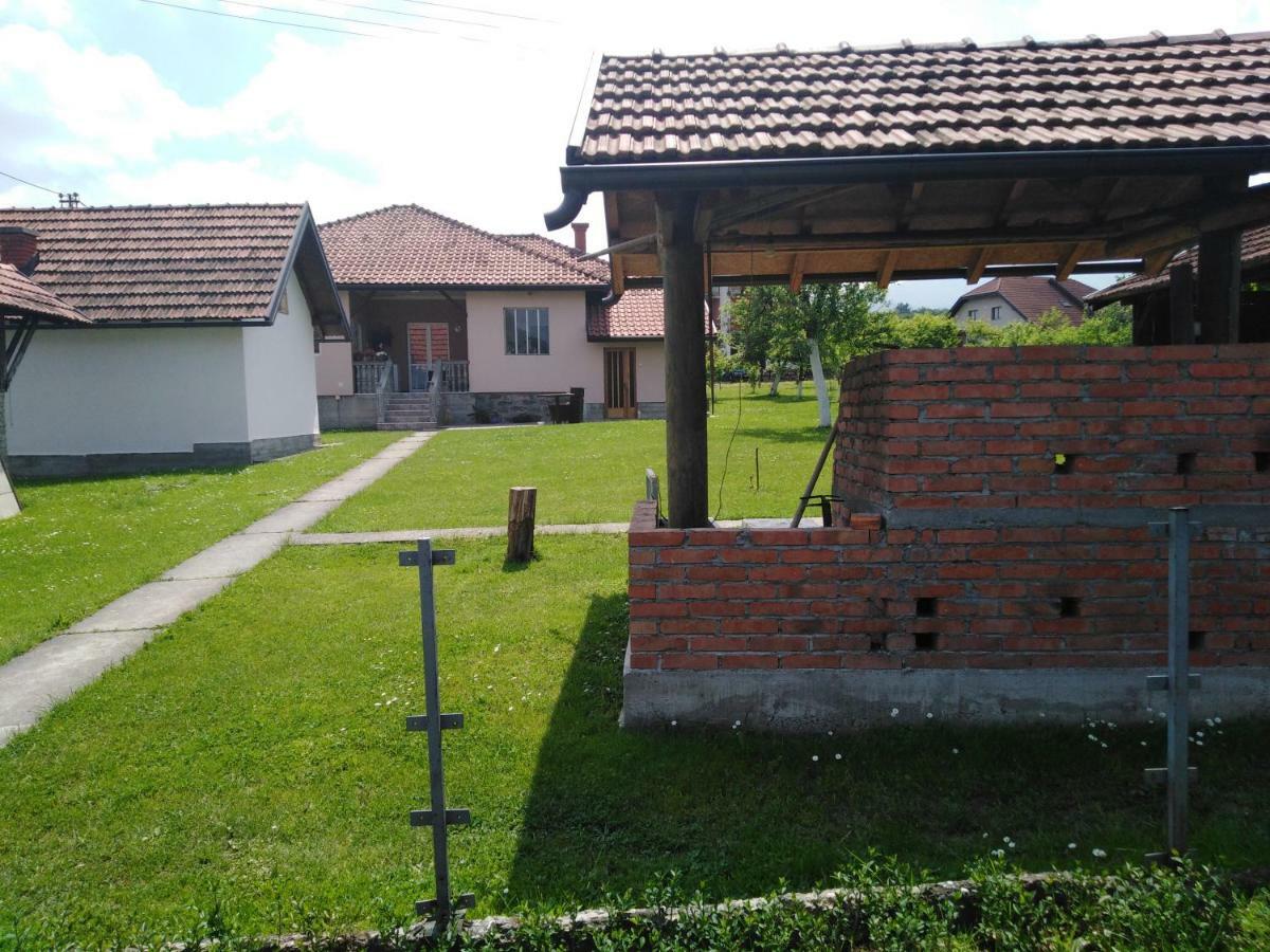 Mala Basta Apartment Баина Баща Екстериор снимка